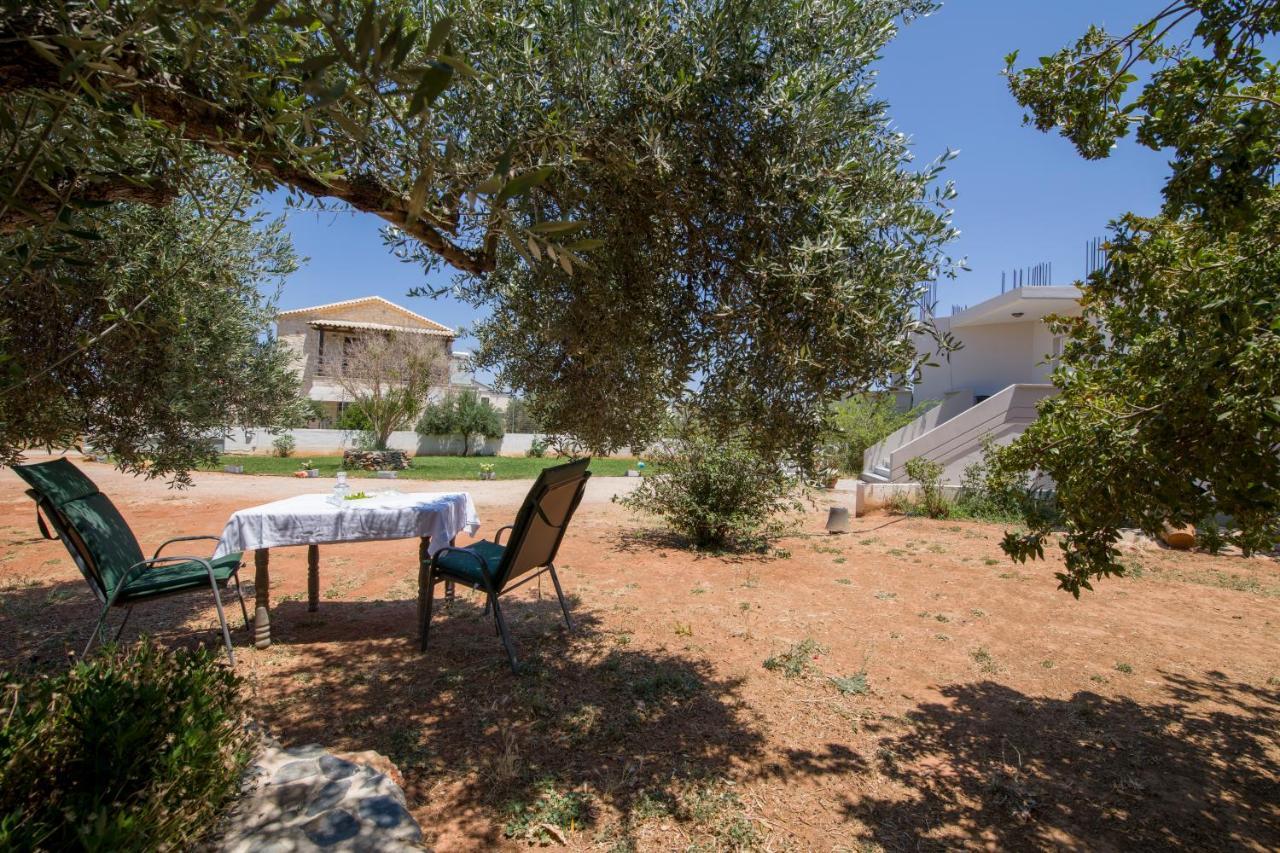 Villa Casa Magnolia à Kathaniá Extérieur photo